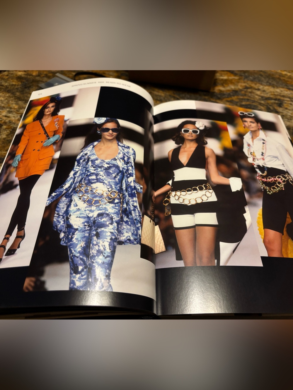 CHANEL Catwalk and Manolo Blahnik The Drawings - Picture 7 of 11